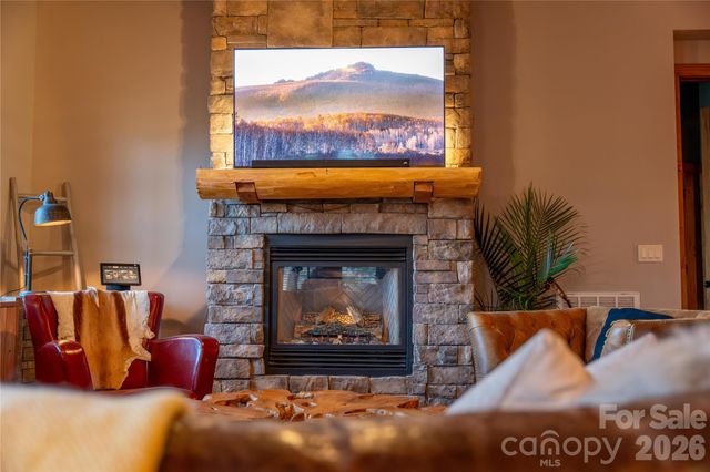 100 Saddle Notch Lane A1, Tuckasegee, NC 28783