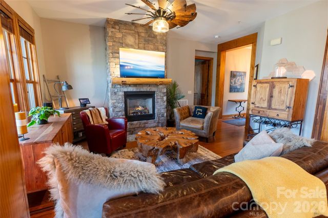 100 Saddle Notch Lane A1, Tuckasegee, NC 28783