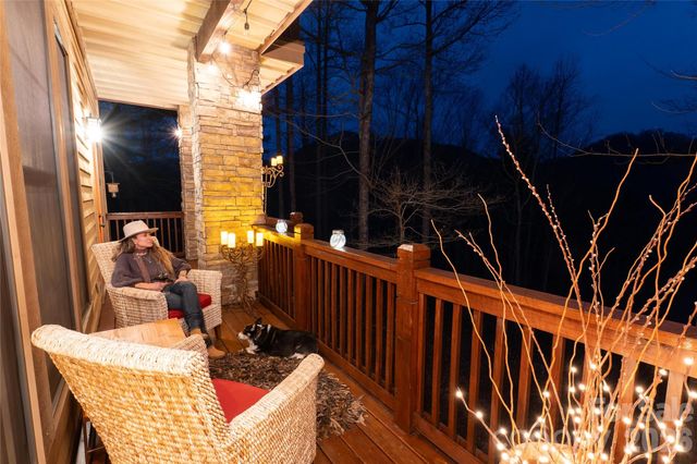 100 Saddle Notch Lane A1, Tuckasegee, NC 28783