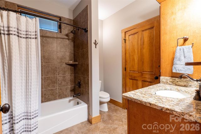 100 Saddle Notch Lane A1, Tuckasegee, NC 28783
