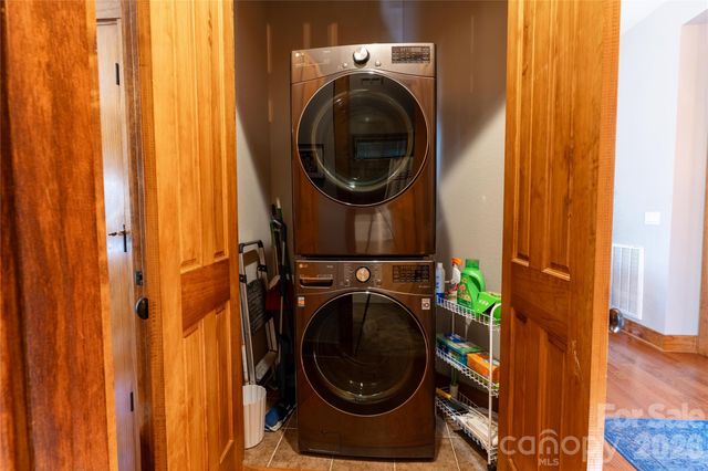 100 Saddle Notch Lane A1, Tuckasegee, NC 28783