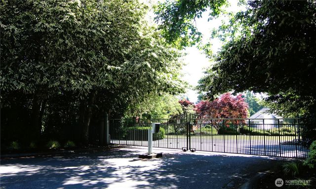 8855 Wood Duck Way, Blaine, WA 98230