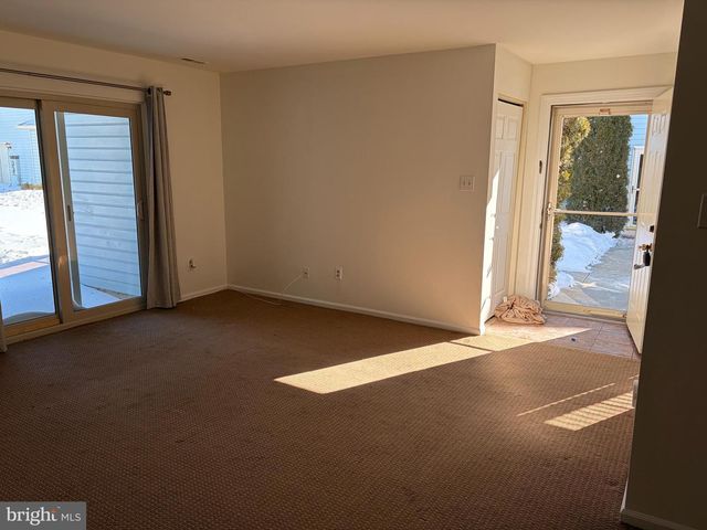 405 ATLANTA CT, Sewell, NJ 08080