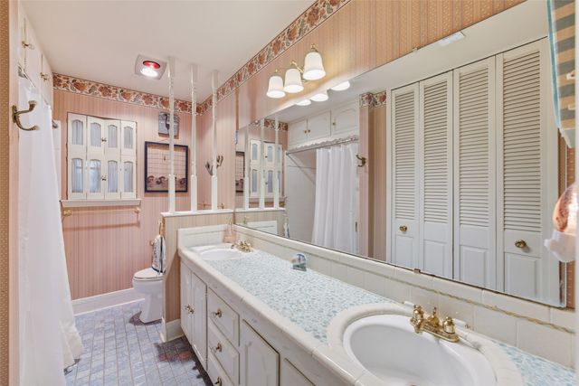 3912 Twilight Drive S, Benbrook, TX 76116