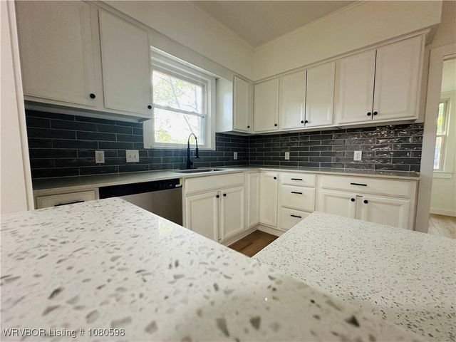 2203 S M Street, Fort Smith, AR 72901