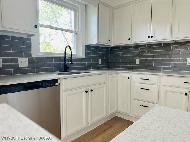 2203 S M Street, Fort Smith, AR 72901