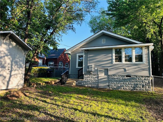 2203 S M Street, Fort Smith, AR 72901