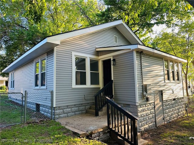 2203 S M Street, Fort Smith, AR 72901