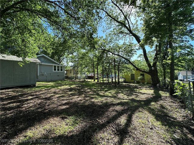 2203 S M Street, Fort Smith, AR 72901