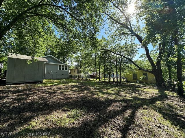 2203 S M Street, Fort Smith, AR 72901
