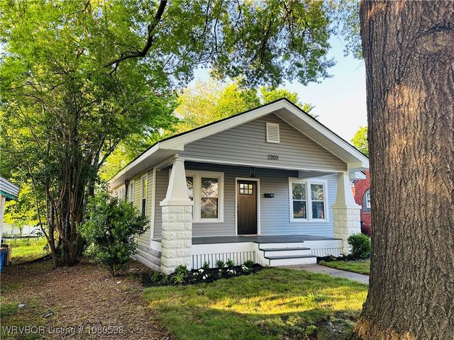 2203 S M Street, Fort Smith, AR 72901