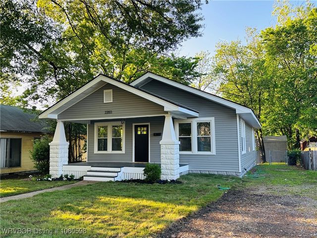 2203 S M Street, Fort Smith, AR 72901