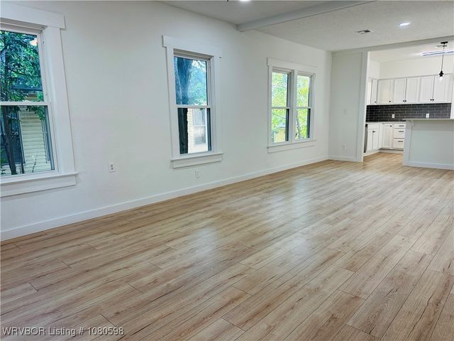 2203 S M Street, Fort Smith, AR 72901
