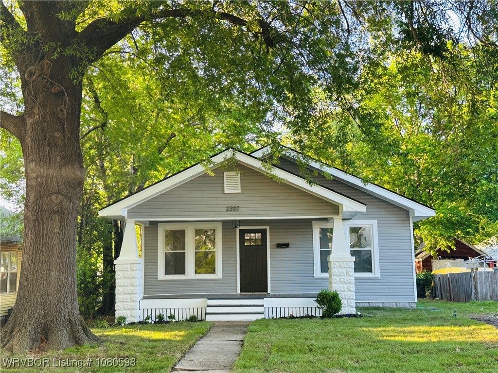 2203 S M Street, Fort Smith, AR 72901