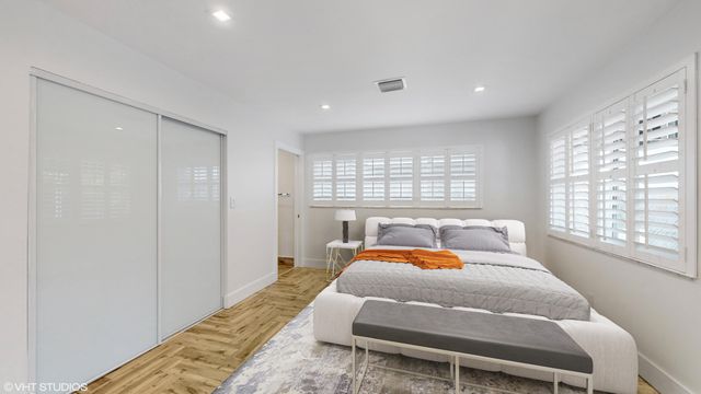 2164 NE 25th Street, Wilton Manors, FL 33305