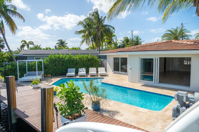 2164 NE 25th Street, Wilton Manors, FL 33305