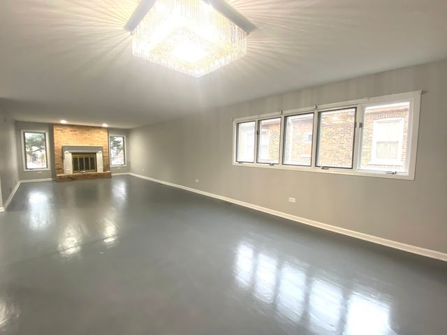 4956 S Campbell Avenue, Chicago, IL 60632