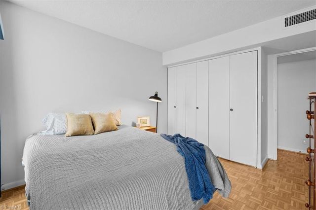 1101 N Elm Street 204, Greensboro, NC 27401