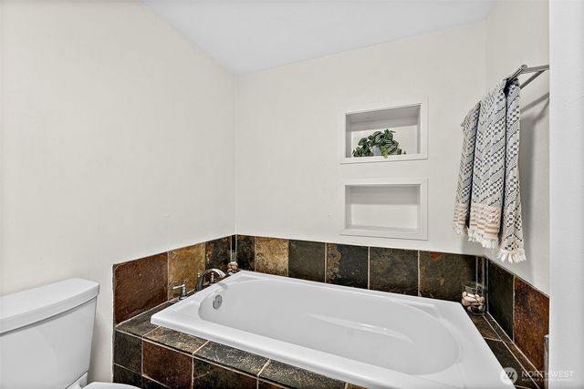 702 Yale Street, Fircrest, WA 98466
