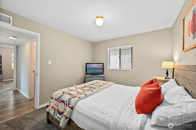 702 Yale Street, Fircrest, WA 98466