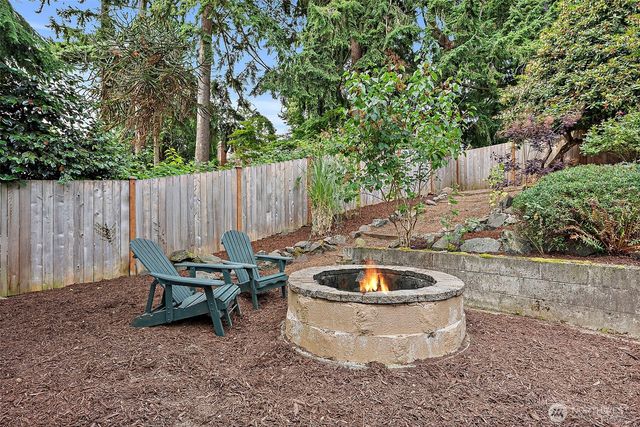 702 Yale Street, Fircrest, WA 98466