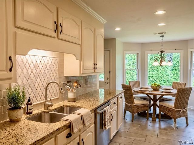 2330 Fort Fisher, Tuscaloosa, AL 35406