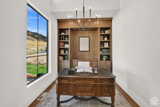 261 N SARAH ST, Providence, UT 84332