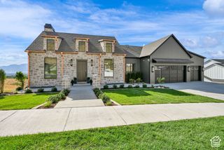 261 N SARAH ST, Providence, UT 84332