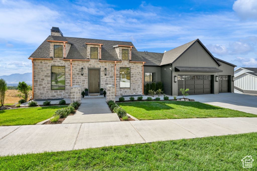 261 N SARAH ST, Providence, UT 84332