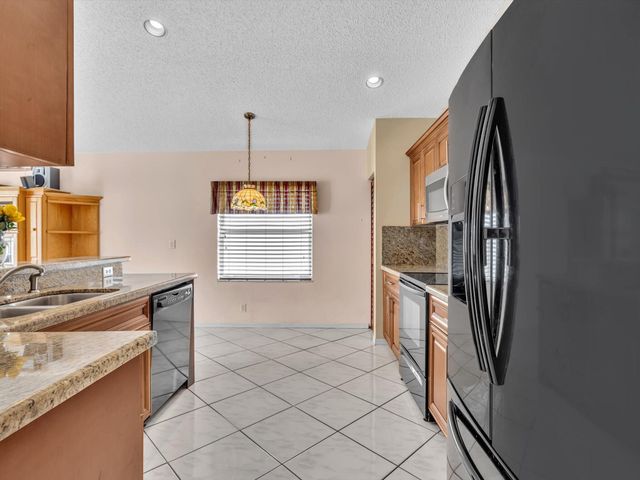 12535 SW 7th Place, Davie, FL 33325