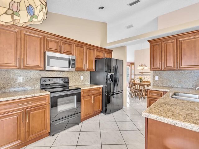 12535 SW 7th Place, Davie, FL 33325
