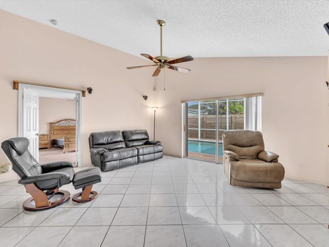 12535 SW 7th Place, Davie, FL 33325