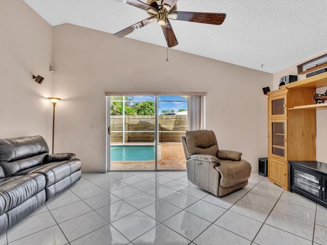 12535 SW 7th Place, Davie, FL 33325