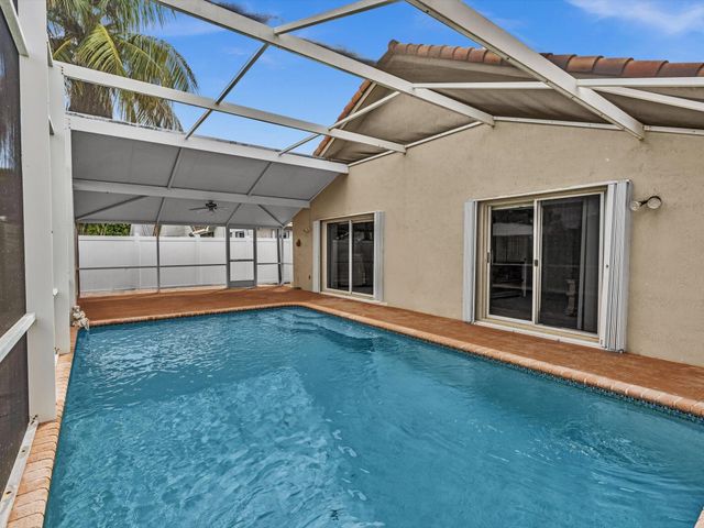 12535 SW 7th Place, Davie, FL 33325
