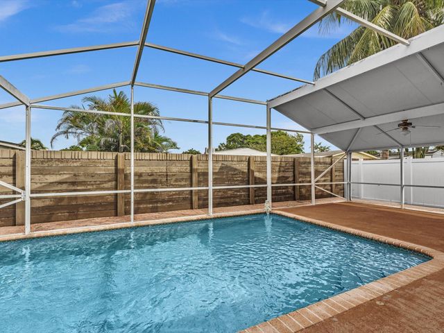 12535 SW 7th Place, Davie, FL 33325