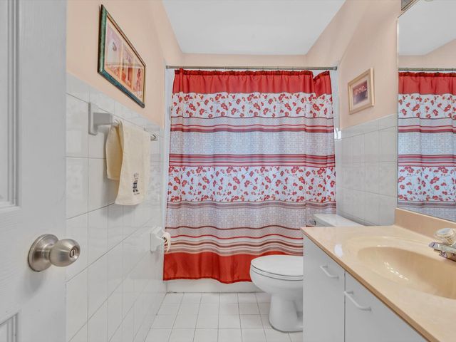 12535 SW 7th Place, Davie, FL 33325