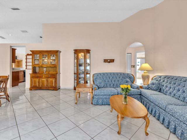 12535 SW 7th Place, Davie, FL 33325