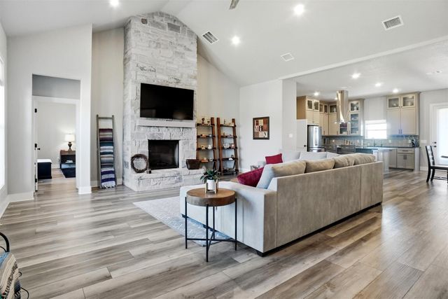 345 County Road 1180, Decatur, TX 76234