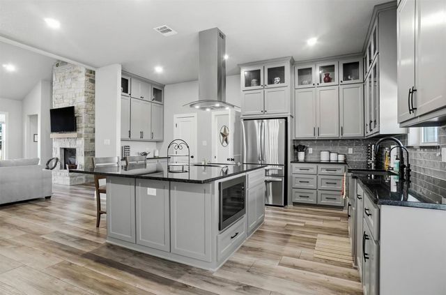 345 County Road 1180, Decatur, TX 76234
