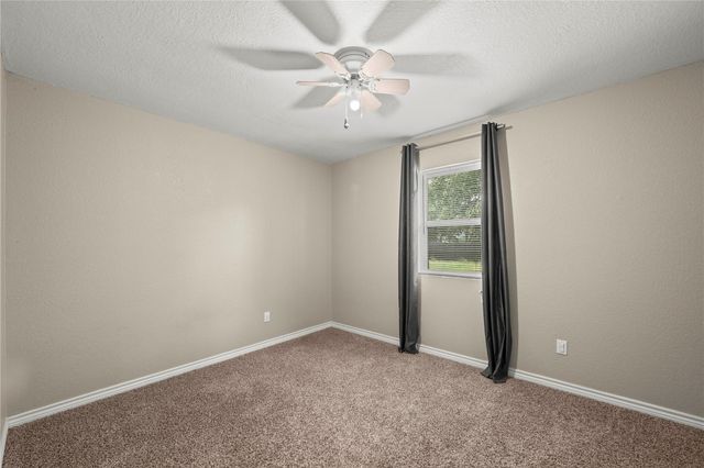 8827 E Highway 190 E, Lampasas, TX 76550
