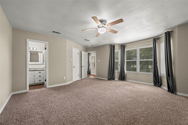 8827 E Highway 190 E, Lampasas, TX 76550