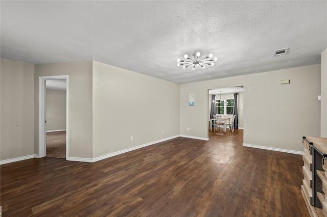 8827 E Highway 190 E, Lampasas, TX 76550