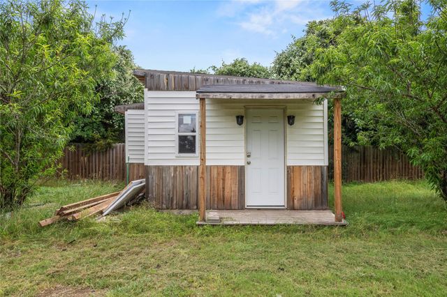 8827 E Highway 190 E, Lampasas, TX 76550