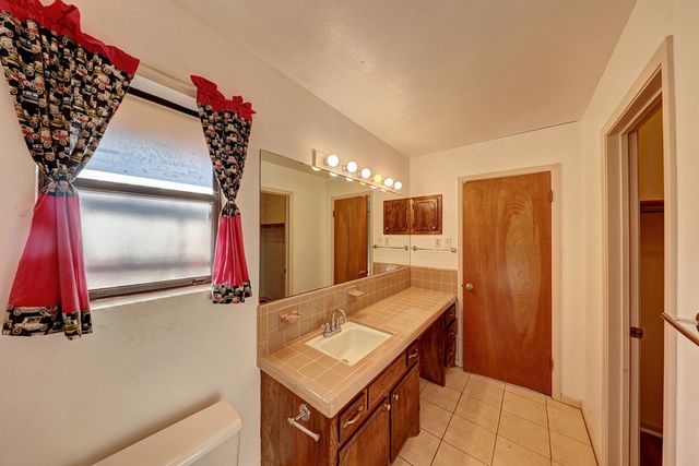 1501 Ridgemont Lane, Kerrville, TX 78028