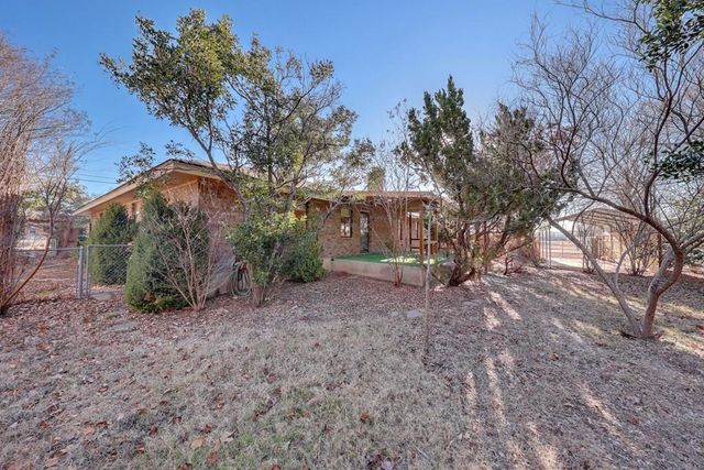 1501 Ridgemont Lane, Kerrville, TX 78028