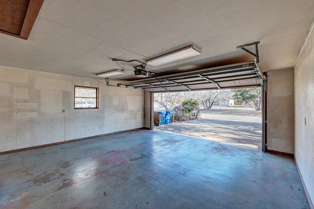 1501 Ridgemont Lane, Kerrville, TX 78028