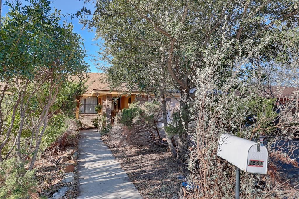 1501 Ridgemont Lane, Kerrville, TX 78028