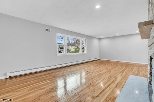 24 Hollywood Ave, Cranford Twp., NJ 07016
