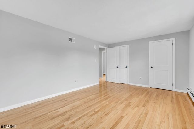 24 Hollywood Ave, Cranford Twp., NJ 07016