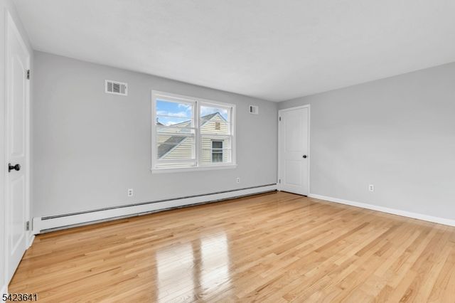 24 Hollywood Ave, Cranford Twp., NJ 07016